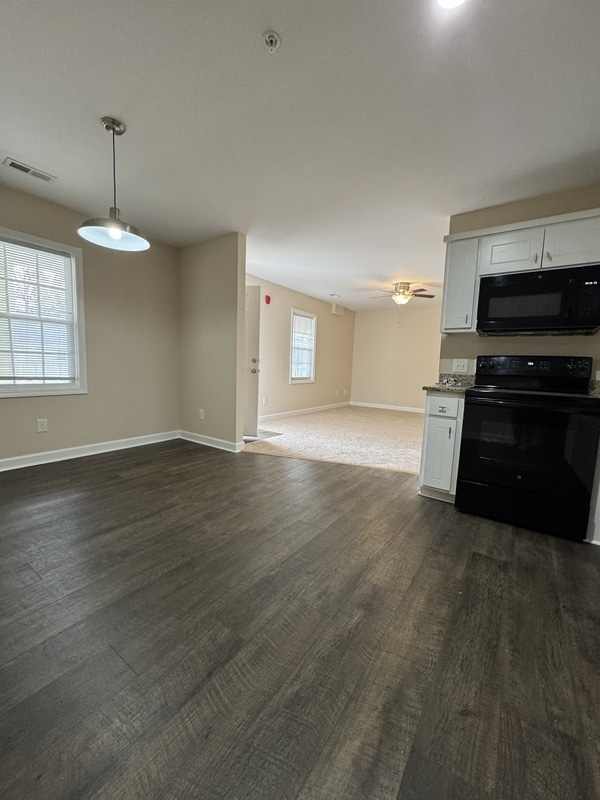 Building Photo - 1154 Cross Creek Cir