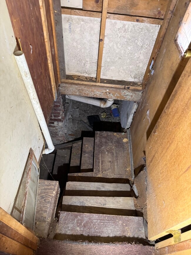 Building Photo - 512 Powell St