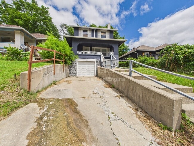 Building Photo - 4417 Wayne Ave