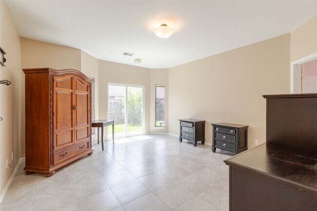 Building Photo - 12214 Meadow Ln Ct