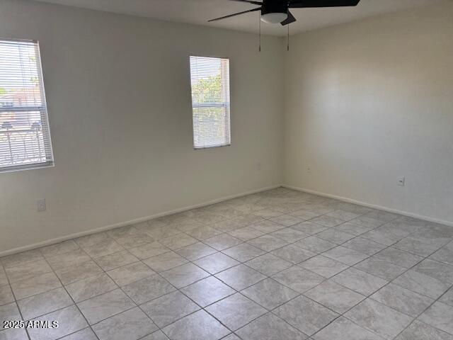 Building Photo - 9719 W Rolling Hills Dr
