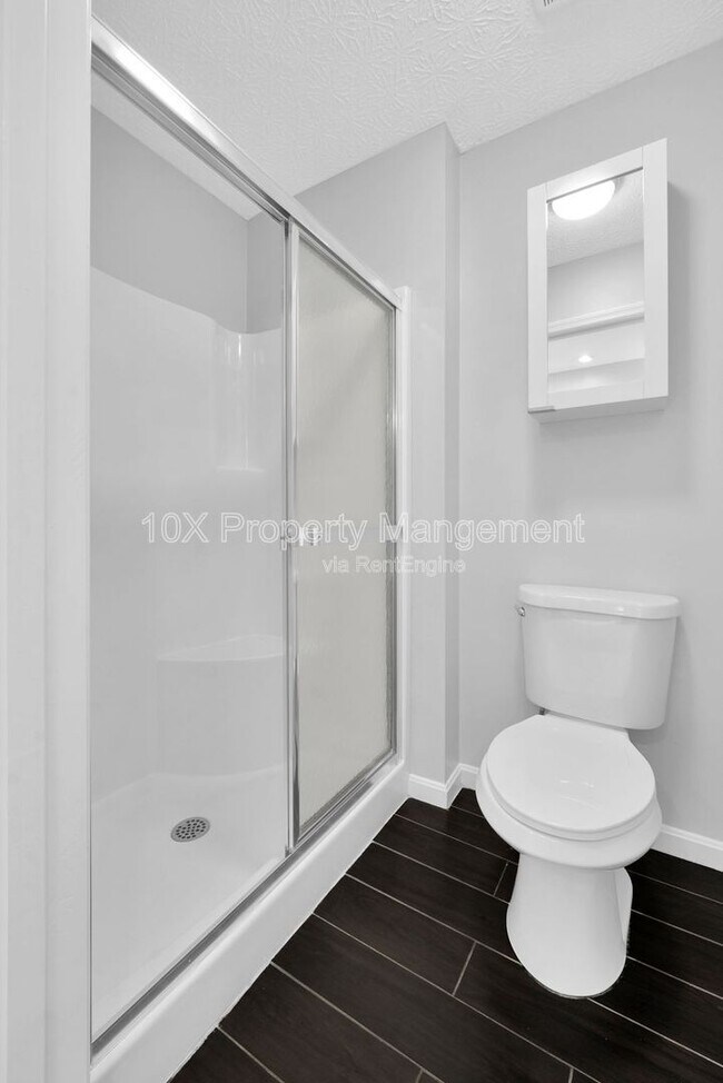 Building Photo - 96 Chenango Dr