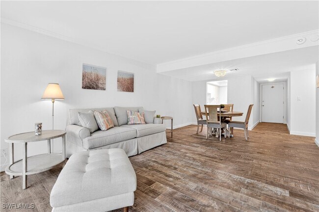 Building Photo - 3930 Belair Ln