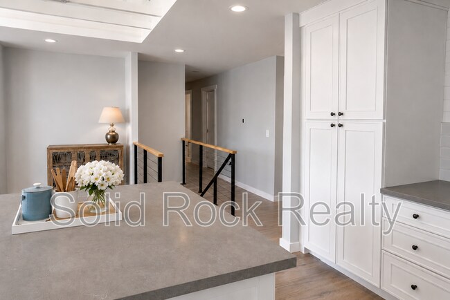 Building Photo - 87 Saddlemountain Rd