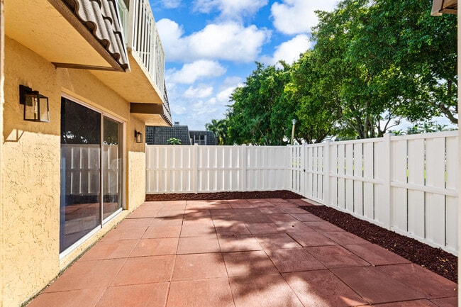 Building Photo - 22188 Boca Rancho Dr