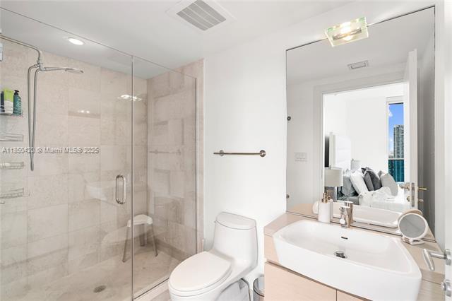 Building Photo - 200 Biscayne Boulevard Way