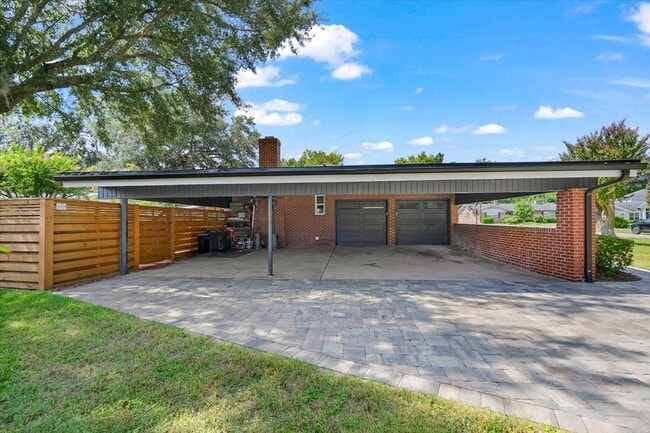 Building Photo - 4804 River Basin Dr S