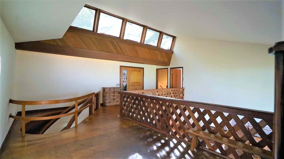 Building Photo - 3076 Buena Vista Way