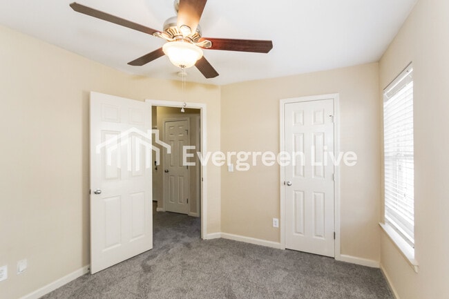 Building Photo - 513 Camden Cove Cir