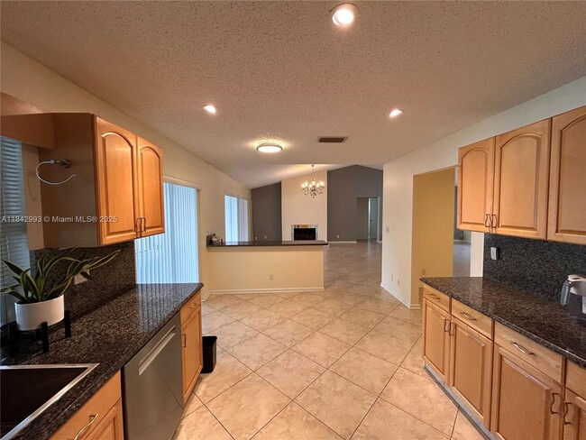 Building Photo - 1048 NW 99th Ave