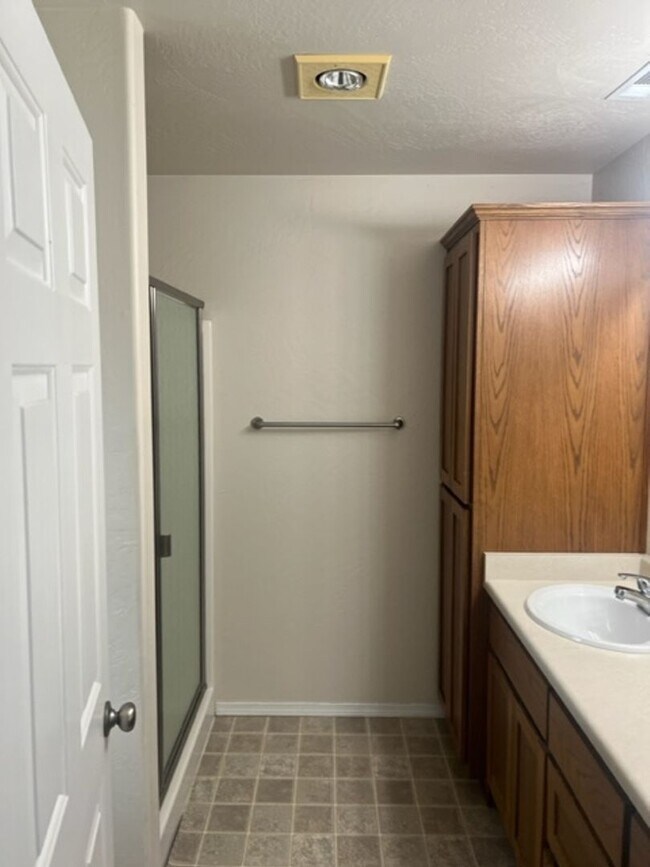 Building Photo - 1297 Clearsprings Dr