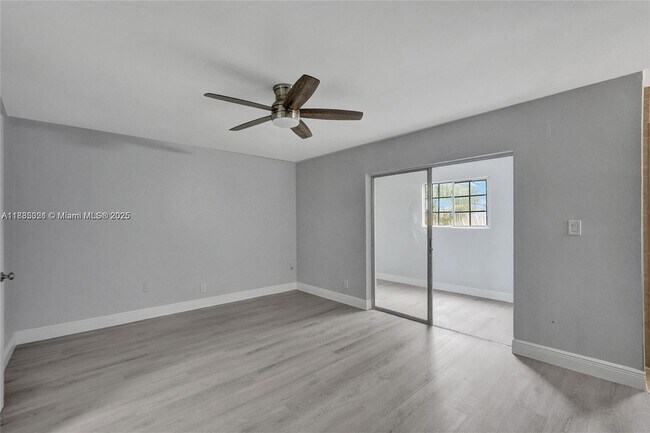 Building Photo - 5963 NW 25th Ct