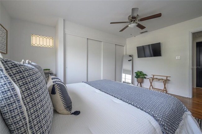 Building Photo - 920 W Orient St