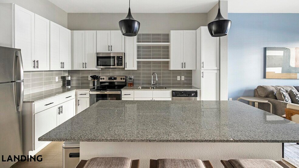 Building Photo - 15401 Chenal Pkwy