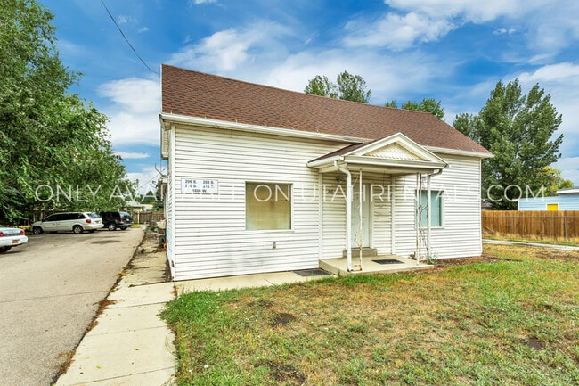 Building Photo - 210 S 1600 W St