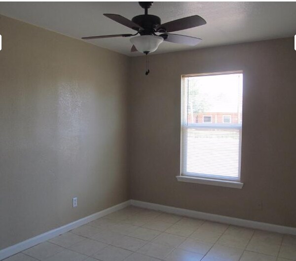 Building Photo - 209 Manana  Blvd