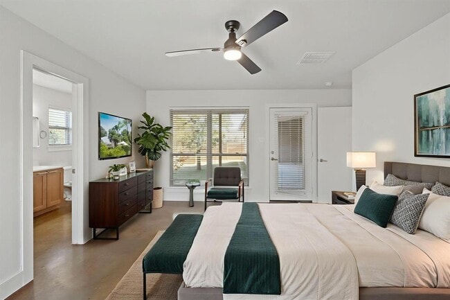 Building Photo - 2304 Rain Water Dr