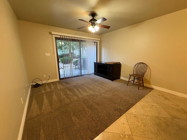 Building Photo - 3200 S Litzler Dr