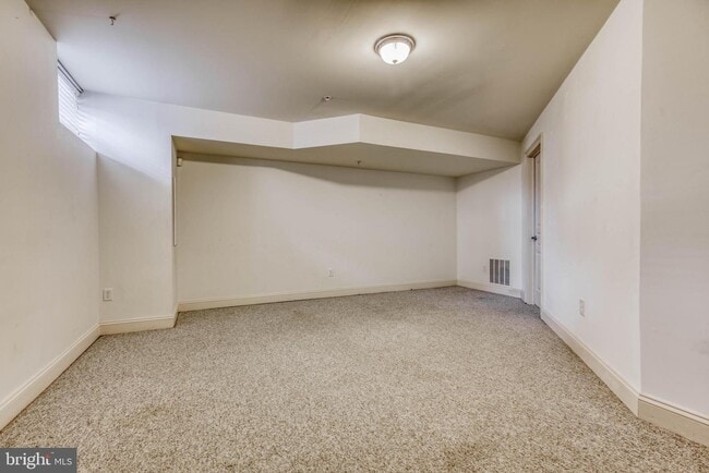 Building Photo - 1320 Race St