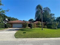 Building Photo - 2 Sunset Bay Dr