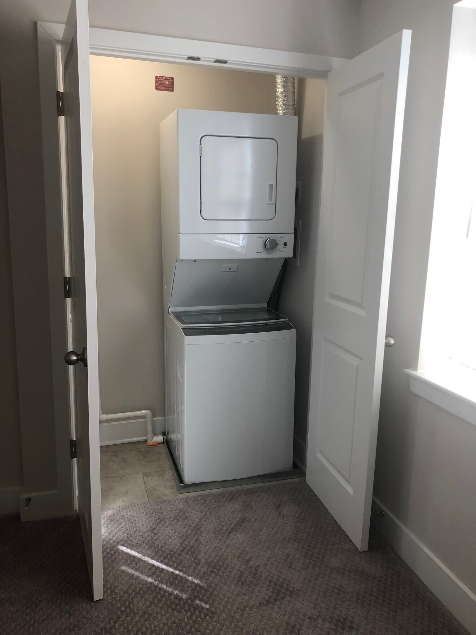 Building Photo - 304 8th St