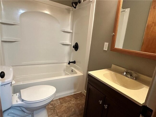 Building Photo - 1 S 6th St