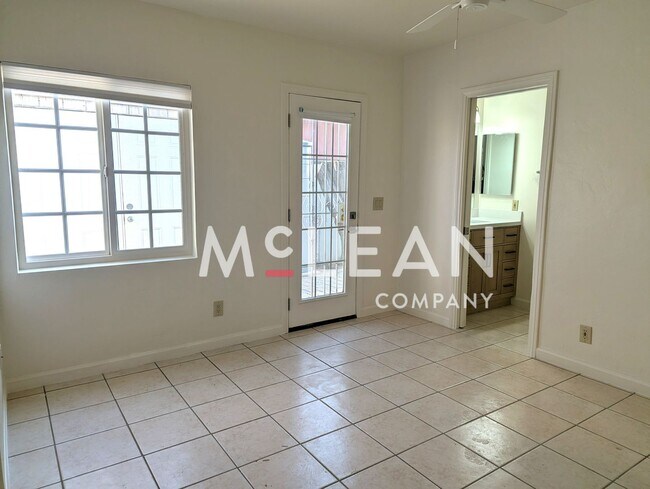 Building Photo - Calle Abronia