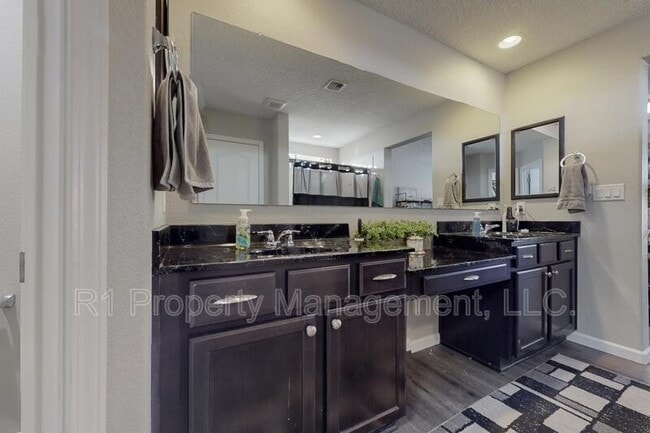 Building Photo - 8812 Jet Stream Rd NW