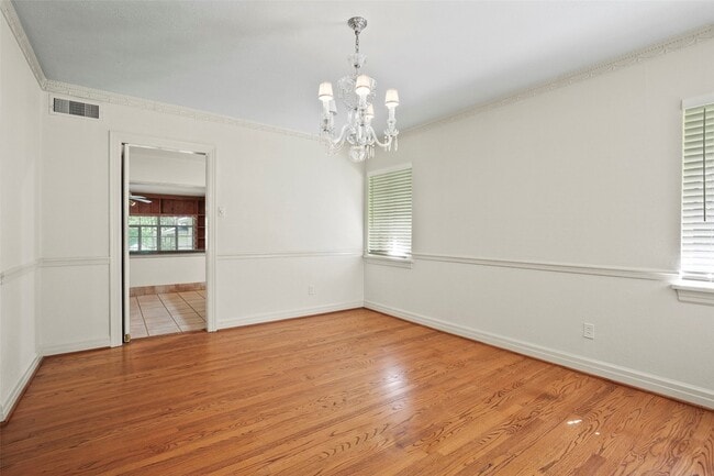 Building Photo - 7204 Meadow Lake Ave