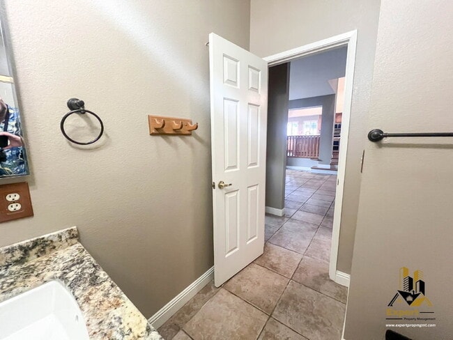 Building Photo - 8204 Eversley Ct