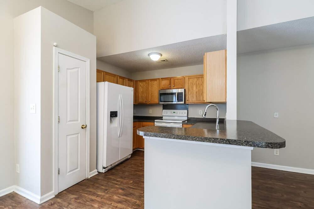 Building Photo - 15123 De Havilland Dr