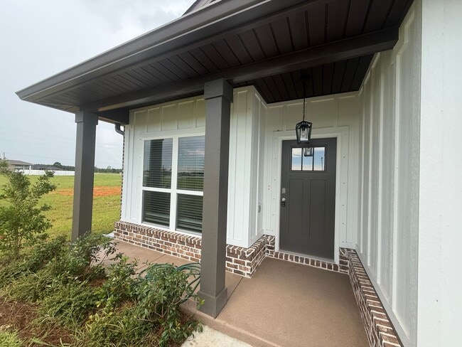 Building Photo - 28073 Hallow Trl