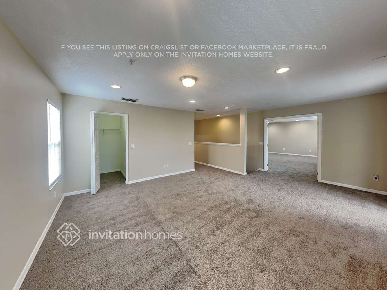 Building Photo - 9730 Moss Rose Way