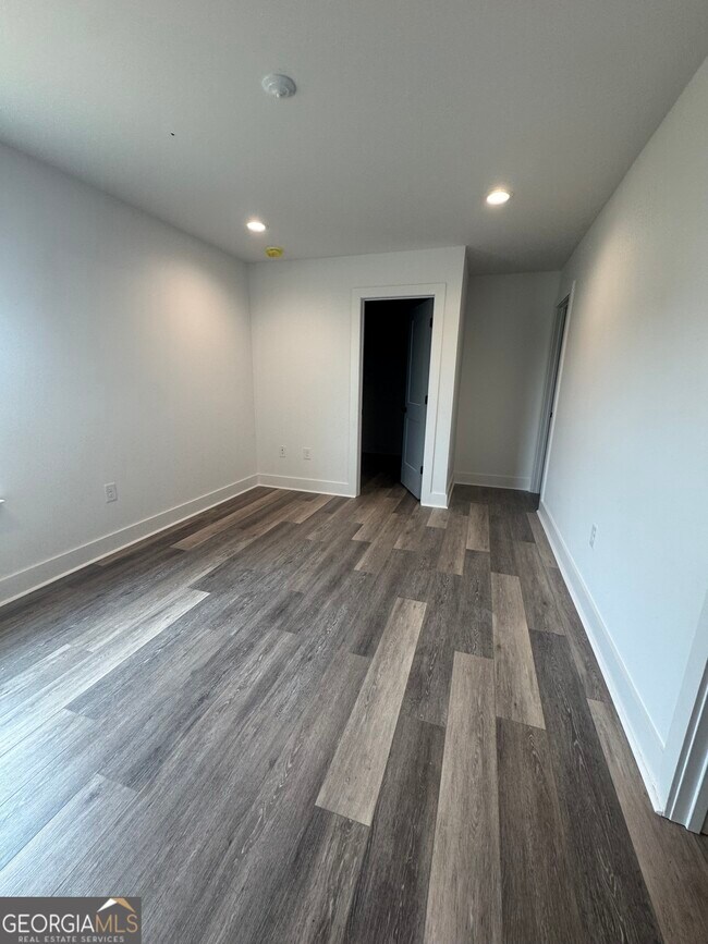 Building Photo - 1344 Perkins Rd