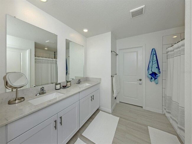 Building Photo - 12215 Radiant Gem Trl