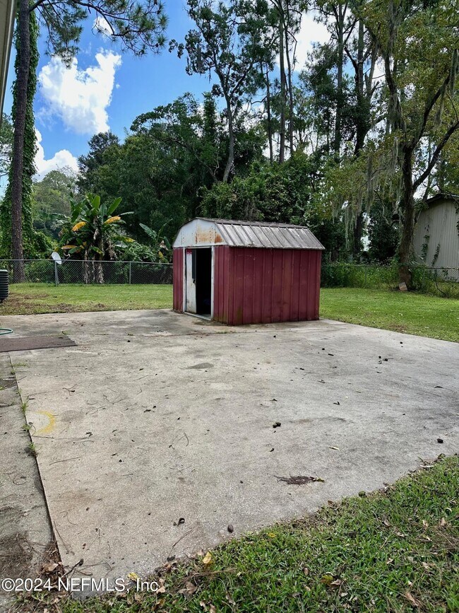 Building Photo - 1060 Noah Rd