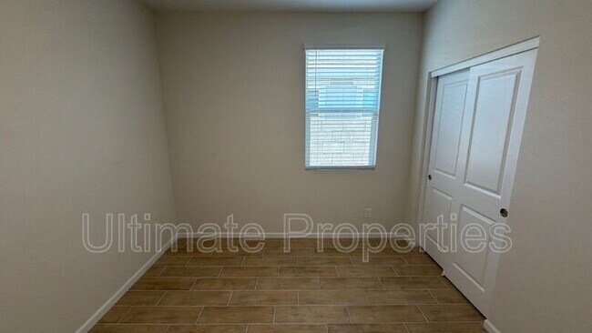Building Photo - 18148 W Daley Ln