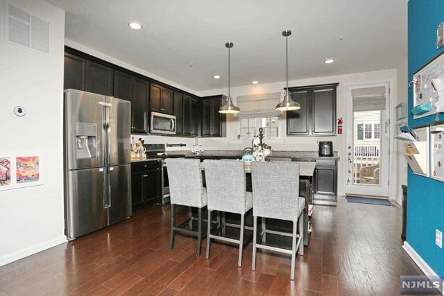 Building Photo - 4-12-30 30th St