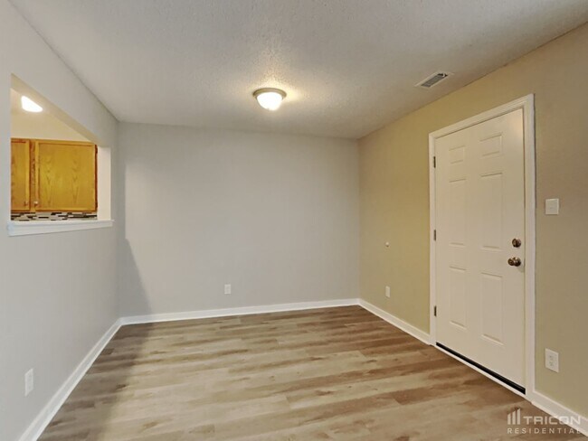 Building Photo - 10948 Sweetsen Rd