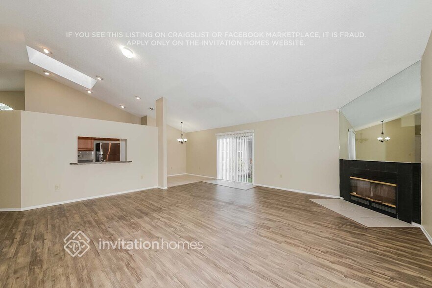 Building Photo - 4041 37th St Ct W