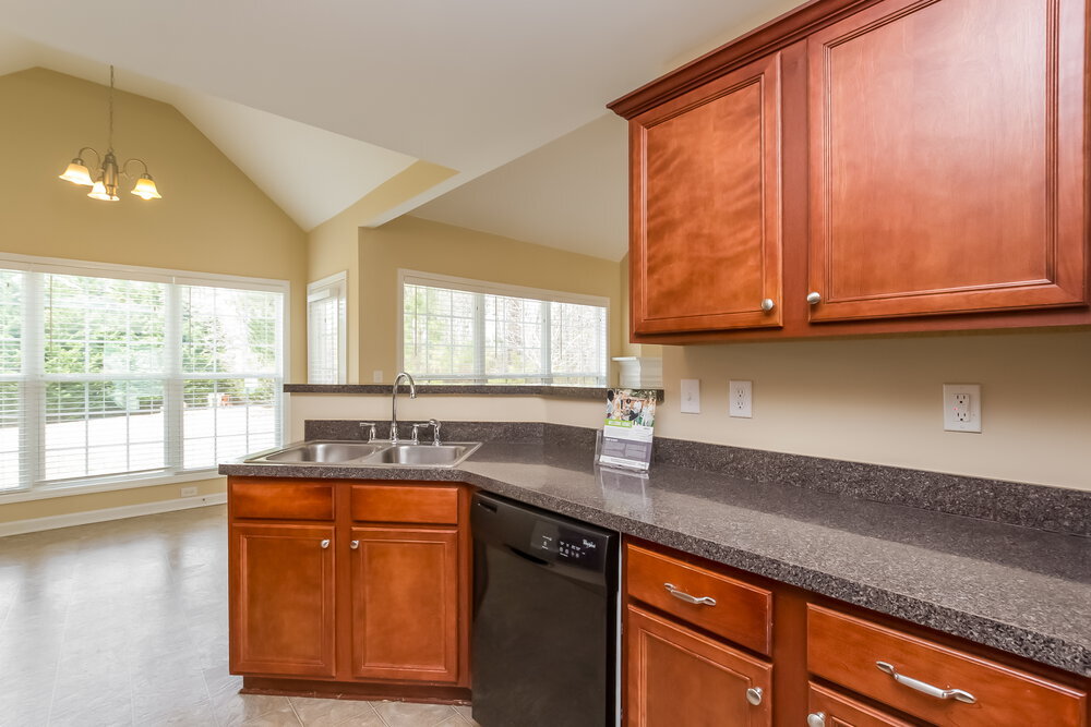 Building Photo - 4050 Grandover Dr NE
