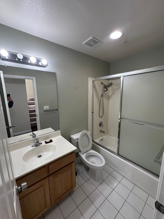 Building Photo - $5,500/month – Spacious Daly City Home for Rent
