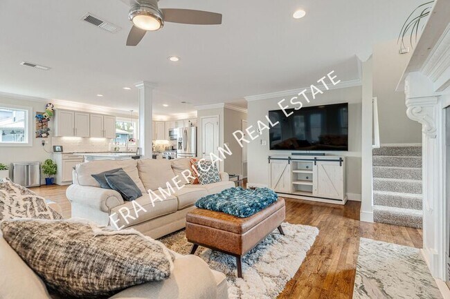 Building Photo - 1725 Union Ave