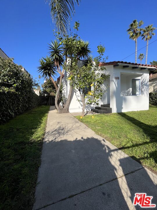 Building Photo - 2306 Pisani Pl