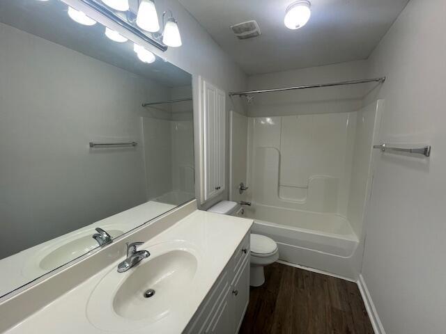 Building Photo - 677 Brook Trail
