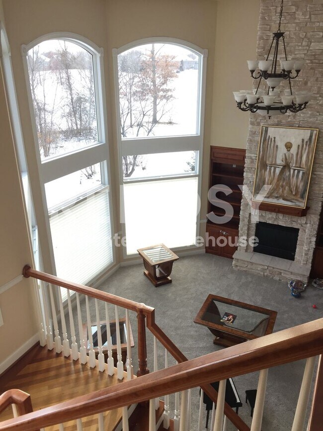Building Photo - 2470 Arnold Palmer Dr
