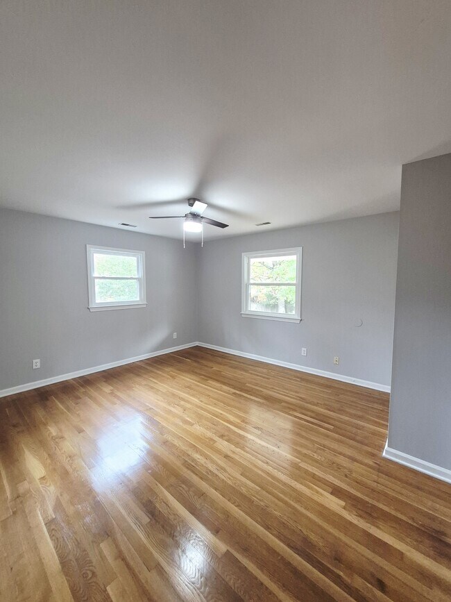 Building Photo - 97 Waterview Dr