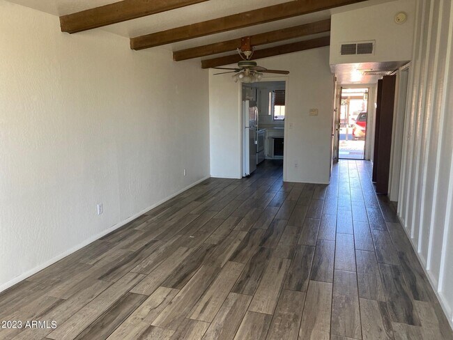 Building Photo - 4437 E Hubbell St