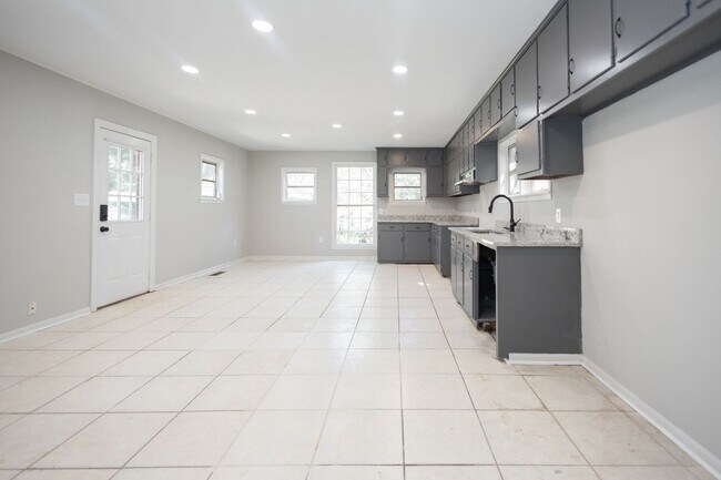 Building Photo - COMING SOON – Room to Live, Space to Grow | 3BR Home + $500 OFF First Month