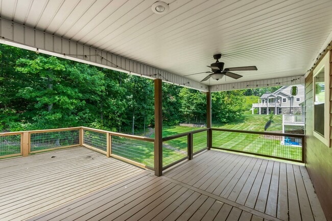 Building Photo - Beautiful Home in Walden Park
